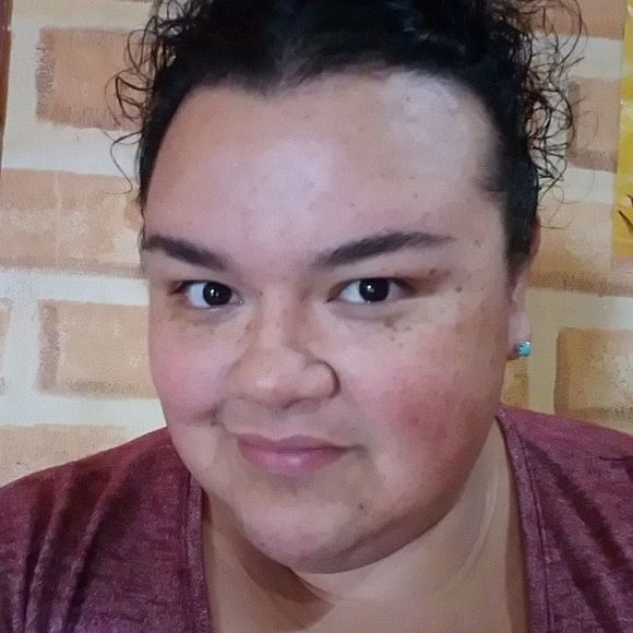 Meet your Posher, Amanda - Picture 1 of 1